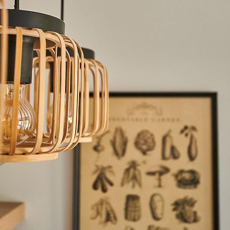 The Lemon House Apartment Artemida  Bagian luar foto