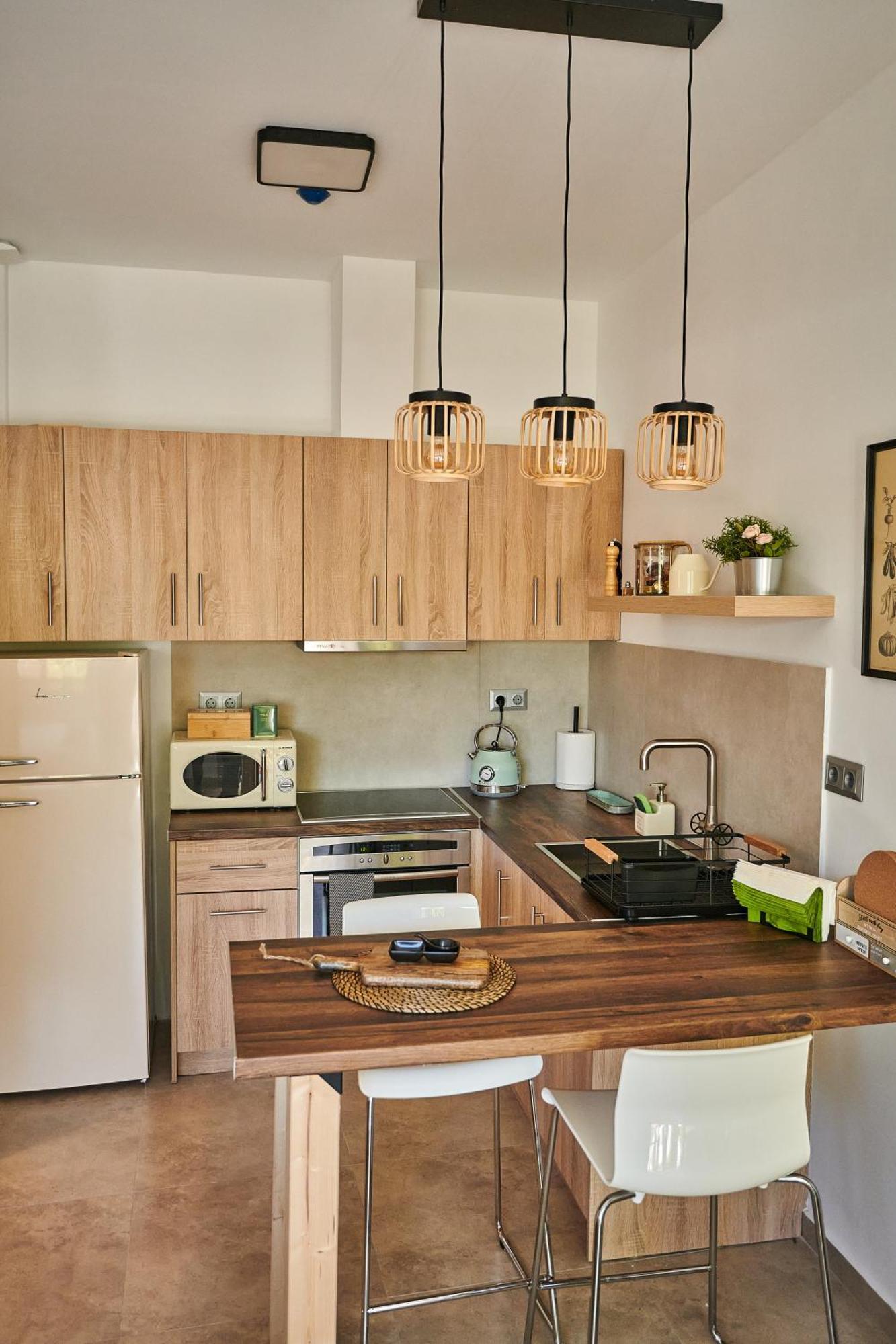 The Lemon House Apartment Artemida  Bagian luar foto