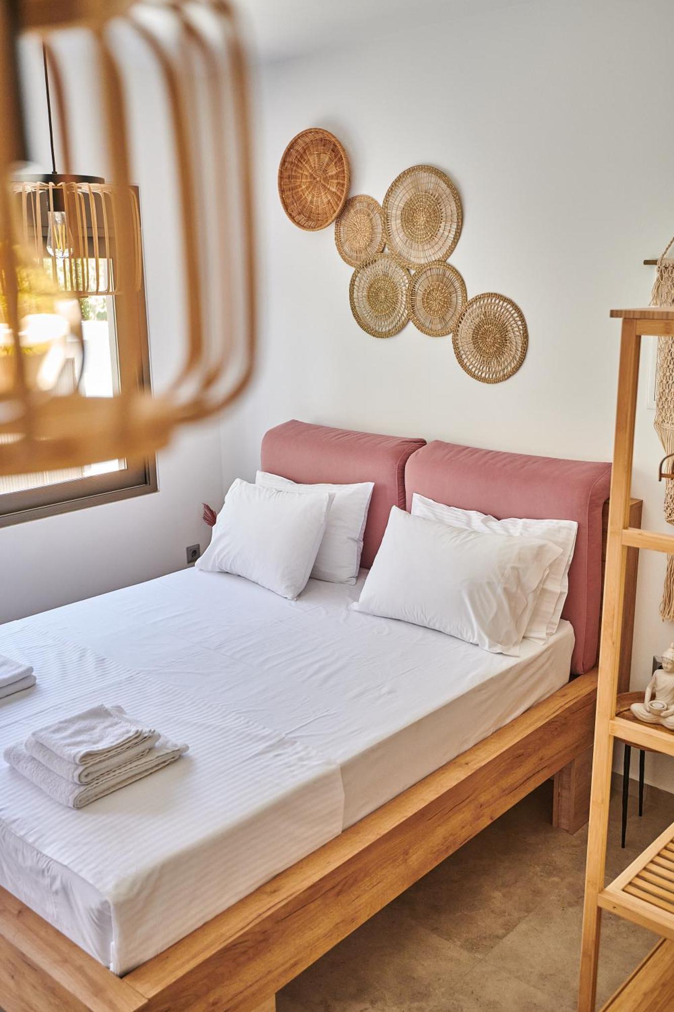 The Lemon House Apartment Artemida  Bagian luar foto